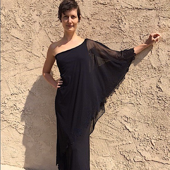 Dresses & Skirts - STUNNING Formal Dress✨